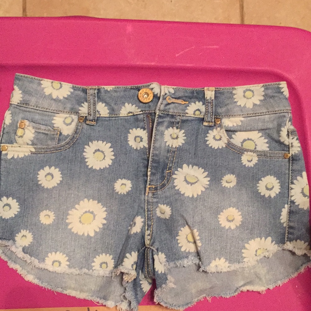 Jean shorts with sunflowers